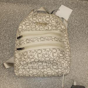 NWT: CALVIN KLEIN LOGO WHITE BACKPACK!!